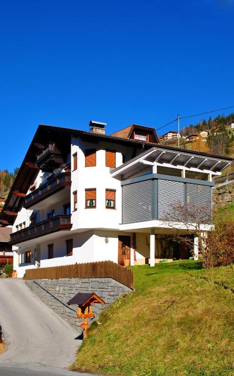 Gaestehaus Resi Jerzens Exterior photo